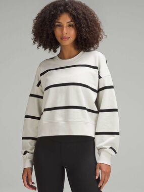 Lululemon Sz 6 Perfectly Oversized Cropped Crew Striped Nautical Sweater